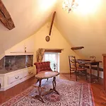 Charmante Maison Avec Jardin Clos A - Fr-1-497-180