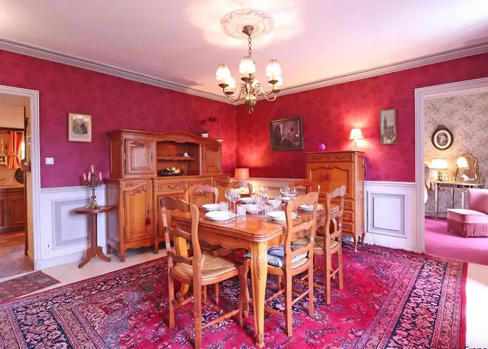 Charmante Maison Avec Jardin Clos A - Fr-1-497-180 * Saint-Pierre-des-Loges